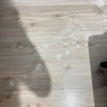 Kefir Şişesi Patladı, Sağlık Ve Maddi Zarar Oluştu