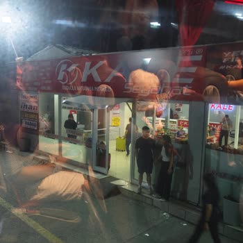 Otobüs Yolculuğunda Rötar, Kötü Tuvalet Koşulları Ve İlgisiz Personel