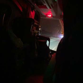 Gece Boyu Çalışan Klima Yüzünden Buz Gibi Otobüs Yolculuğu