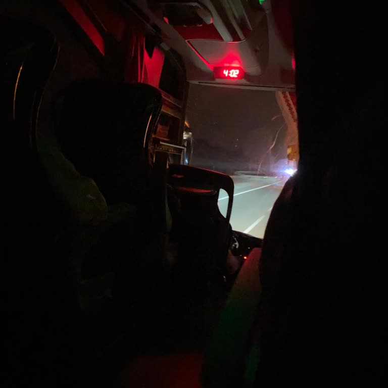 Gece Boyu Çalışan Klima Yüzünden Buz Gibi Otobüs Yolculuğu