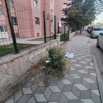 Etimesgut Belediyesi Kaldırımlardaki Taşlar