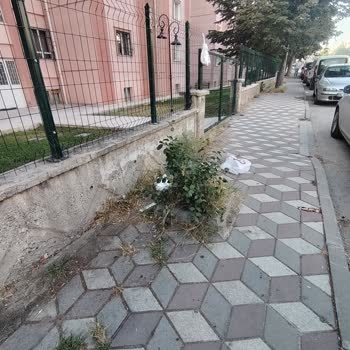 Etimesgut Belediyesi Kaldırımlardaki Taşlar