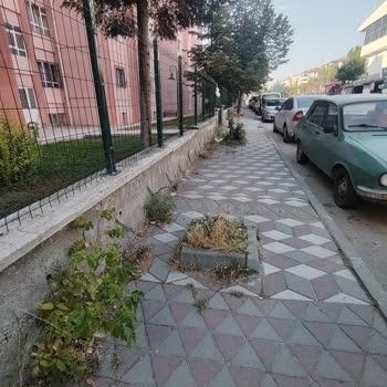 Etimesgut Belediyesi Kaldırımlardaki Taşlar