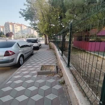 Etimesgut Belediyesi Kaldırımlardaki Taşlar