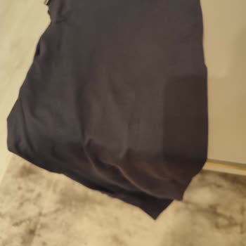 Satın Aldığım Pantolon Kısa Sürede Soldu, Mağaza Sorumluluk Almadı