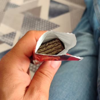 Aldığım Gofretin Isırılmış Çıkması Ve Torku'nun Yaklaşımı