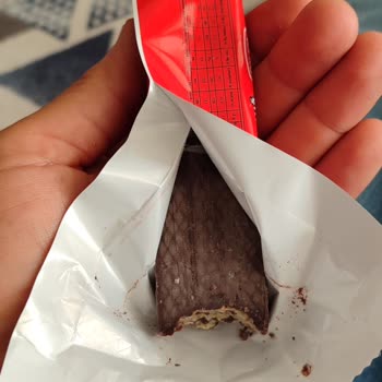 Aldığım Gofretin Isırılmış Çıkması Ve Torku'nun Yaklaşımı