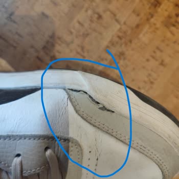 Ayakkabıda Yırtılma Ve Genişleme Sonrası İlgisiz İnceleme Süreci