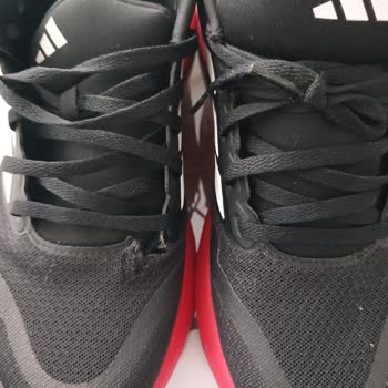 Kusurlu Adidas Ayakkabı İçin Yetersiz İade Ve Müşteri Desteği