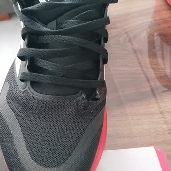 Kusurlu Adidas Ayakkabı İçin Yetersiz İade Ve Müşteri Desteği