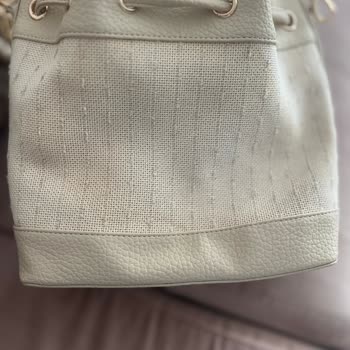 Elle Mağazasından Alınan Çantada Leke Sorunu Ve İlgisiz Mağaza