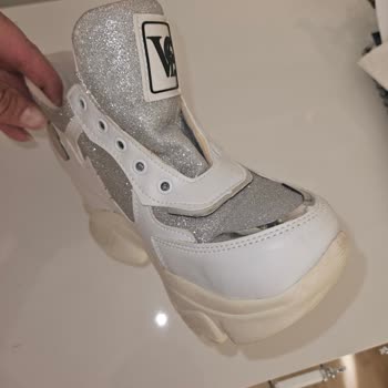 Bambi Ayakkabı Kullanılmış Ve Eksik Ürün Gönderildi, Mağdur Oldum