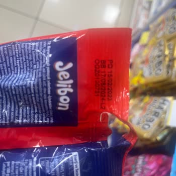 CarrefourSA Nurtepe Mağazasında Tarihi Geçmiş Jelibon Satışı