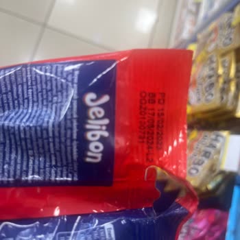 CarrefourSA Nurtepe Mağazasında Tarihi Geçmiş Jelibon Satışı