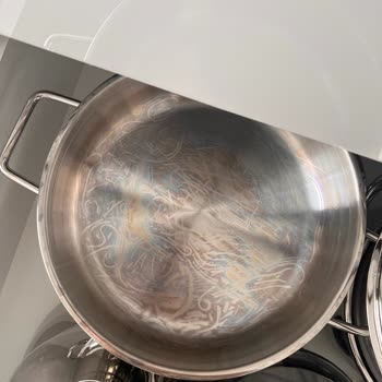 Jumbo Tencere Setinde İlk Kullanımda Kararma Ve Renk Bozulması