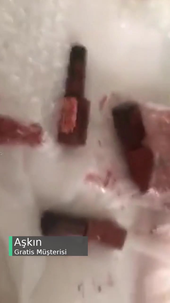 Gratis Ojelerin 3 Tanesi Ağzı Açık Geldi videonun kapak resmi