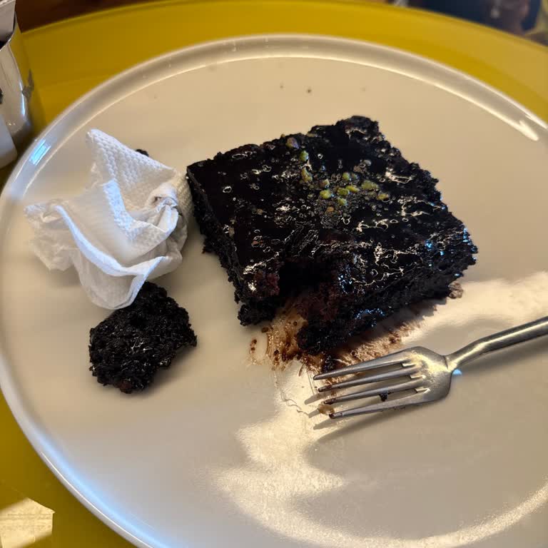 Bayat Browni Ve İlgisiz Çalışan Deneyimi