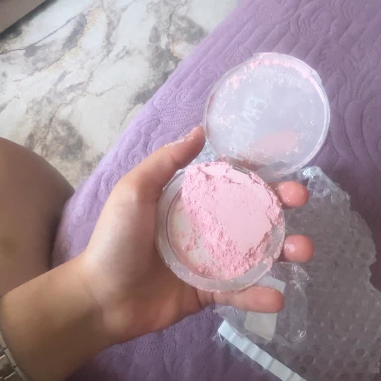 Gratis'ten Gelen Pudram Kırık Ve Eksik Ulaştı