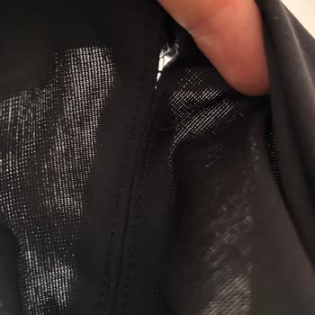 Yeni Alınan Tişörtte Yazıların Silinmesi Ve İplerin Sökülmesi Sorunu