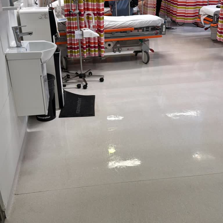 Acilde Uzun Bekleme Ve Personel İlgisizliği Hasta Mağduriyetine Yol Açtı