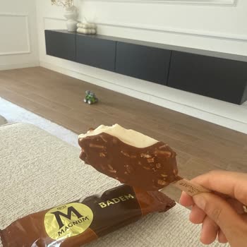 Magnum Dondurmanın Kremasında Bozuk Ve Kumlu Tat Deneyimi