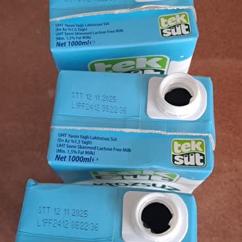 Laktozsuz Sütün Beklenmedik Rengi Kafamı Karıştırdı