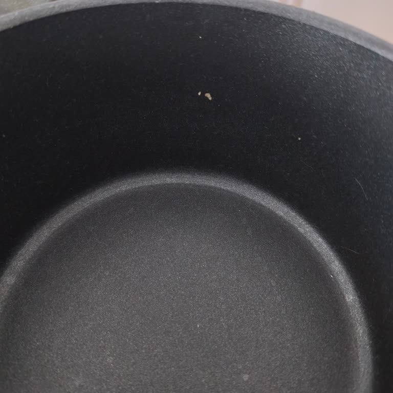 Karaca Züccaciye Garanti Belgesiyle Alınan Tencerede Hasar Ve Fatura Sorunu