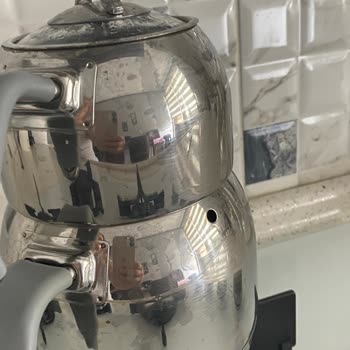 Korkmaz Çaydanlıkta Kalıcı Lekeler Ve Su Damlatma Sorunu, Servis Desteği Bulamama