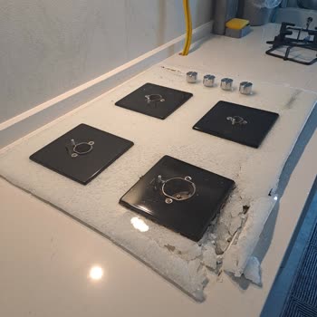 Bosch Marka Ocak Patladı, Yetkili Servis İlgisiz Kaldı