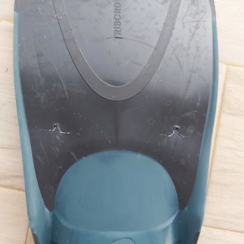 Decathlon-Schwimmflossen für Kinder sind beim ersten Gebrauch gebrochen!