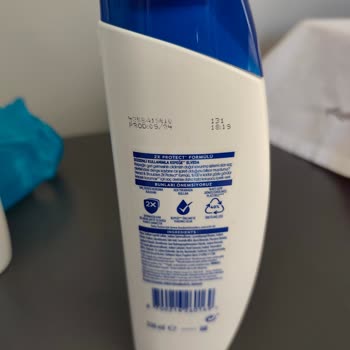 Yıllardır Kullandığım Şampuan Saç Derimi Olumsuz Etkiledi: Acil Çözüm Bekliyorum