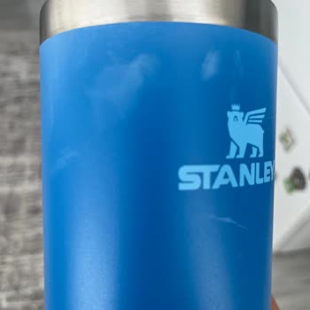 Stanley Thermos Farbveränderung, Austausch genehmigt, aber kein Kundenkontakt