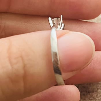 Atasaydan Alınan Tektaş Yüzükte Pırlanta İçinde Büyük Leke Sorunu