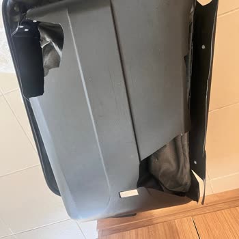 Sunexpress Uçuşunda Valizim Parçalandı İlgisizlikle Karşılaştım