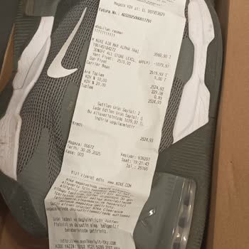 Aldığım Ayakkabı Kısa Sürede Bozuldu, İade Süreci Uzadı