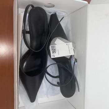 H&M Schuhe fristgerecht zurückgegeben, doch Rückgabe wird wegen falscher Behauptungen abgelehnt!