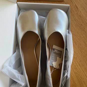 H&M Schuhe fristgerecht zurückgegeben, doch Rückgabe wird wegen falscher Behauptungen abgelehnt!