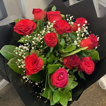 Getir Çarşı'dan Gelen Çürük Çiçek Ve İlgisiz Müşteri Hizmetleri