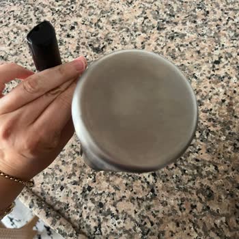 Yeni Kahve Makinemde Çizik Ve Yanık Lekeleri, İlgisizlik Mağdur Ediyor