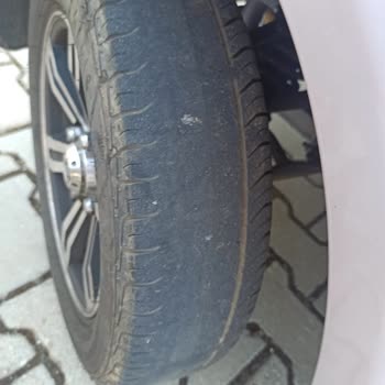 Kuba E-Car'ın Ön Lastikleri 6 Ayda Kabaklaştı, Yedek Lastik De Bulunamıyor