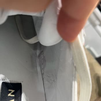 Tergan Ayakkabı Bir Haftada Soyuldu Tamir Sonrası Daha Kötüleşti Paramı Geri İstiyorum