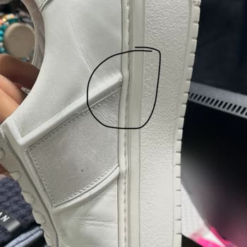 Tergan Ayakkabı Bir Haftada Soyuldu Tamir Sonrası Daha Kötüleşti Paramı Geri İstiyorum