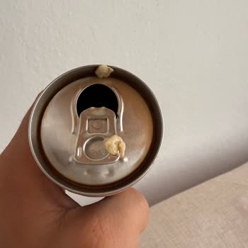 Obesso Soğuk Kahvede Yabancı Maddeyle Karşılaştım, Endişeliyim