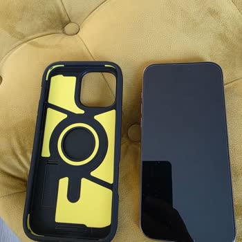 Spigen Kılıf Ve Cam Birlikte Kullanınca Ekranda Baloncuk Oluşuyor