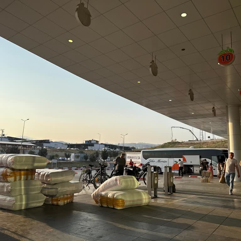 Güney Akdeniz Otobüsünün Gecikmesi Ve Bilgilendirme Eksikliği