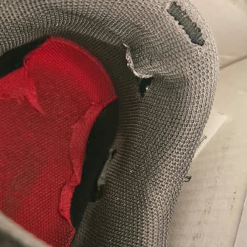 FLO'dan Aldığım Ayakkabılarda Kalite Sorunu Ve Değişim Talebimin Reddedilmesi