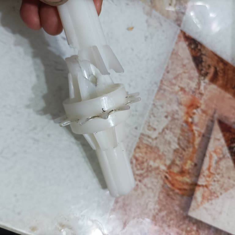 Sıfır Alınan Traktörün Dişlisi Kısa Sürede Kırıldı