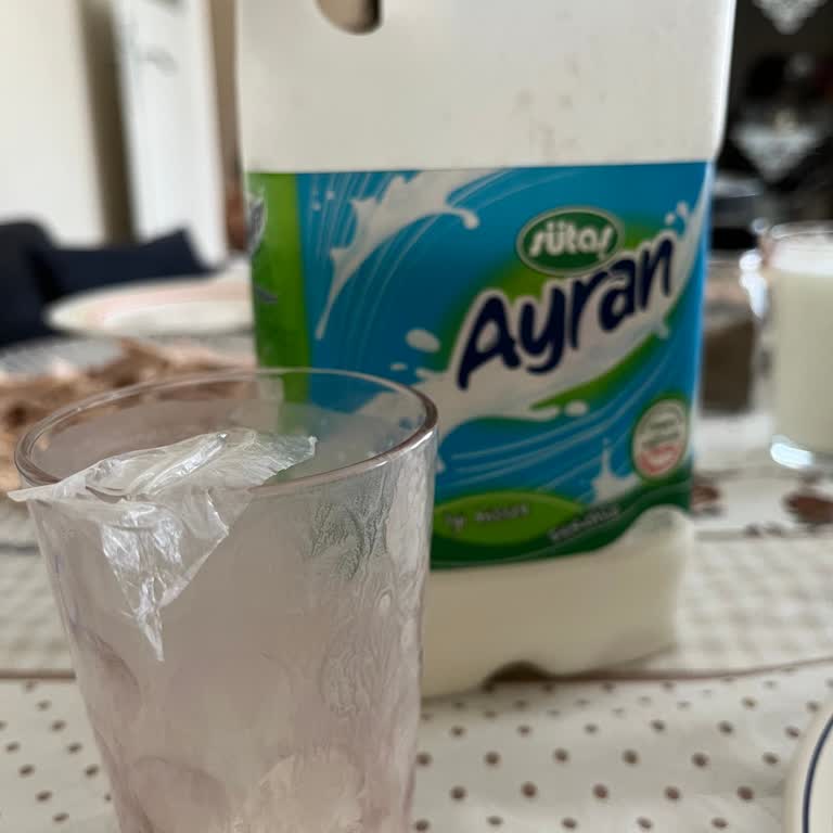 Sütaş Ayranında Poşet Parçası Çıkması Ve Kalite Kontrol Eksikliği