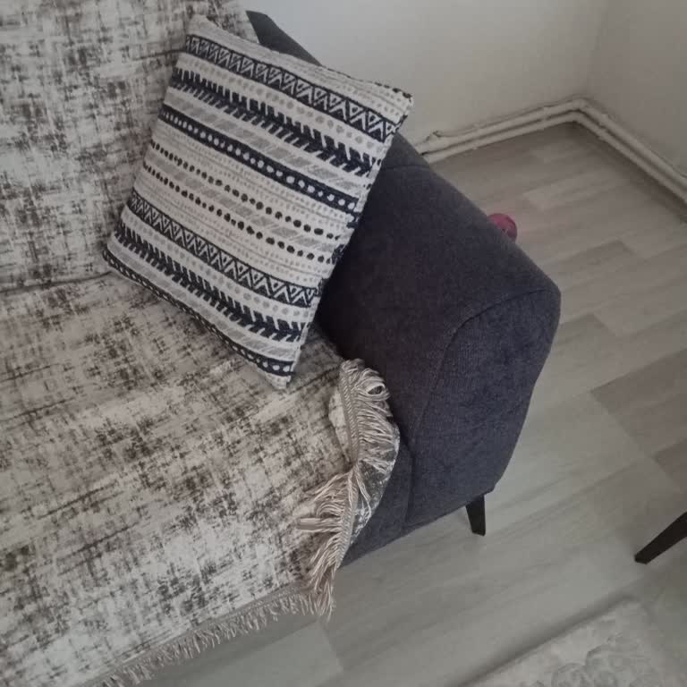 Sıfır Aldığım Koltuk Takımı Sürekli Kırılıyor Ve Kalitesiz Çıktı