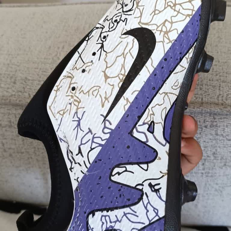 Aldığım Krampon Görseldekiyle Alakasız Çıktı, Satıcı İletişime Geçmiyor